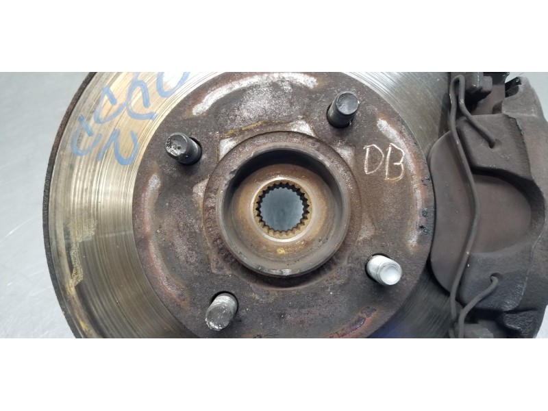 Recambio de mangueta delantera derecha para ford fiesta (cbk) ambiente referencia OEM IAM 1474306 2S613K185AE 