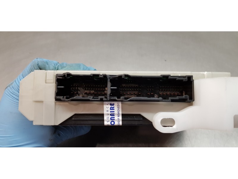 Recambio de modulo confort para toyota corolla (e21) hybrid active referencia OEM IAM 8922102830  