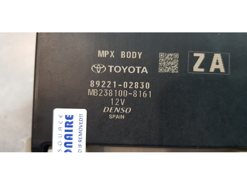Recambio de modulo confort para toyota corolla (e21) hybrid active referencia OEM IAM 8922102830  