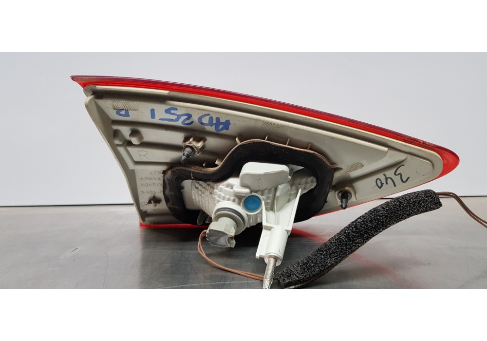 Recambio de piloto trasero derecho interior para ford kuga (cbs) titanium referencia OEM IAM 2070888 CV4413A602AD CV4413A602AH Recambio de piloto trasero derecho interior para ford kuga (cbs) titanium referencia OEM IAM 2070888 CV4413A602AD CV4413A602AH