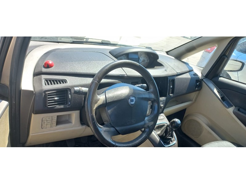 lancia musa (184) del año 2005