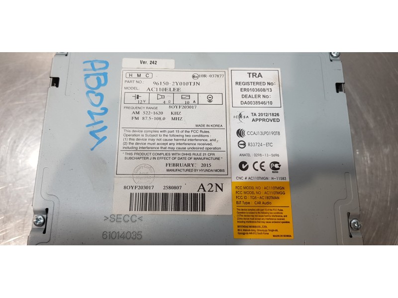 Recambio de sistema audio / radio cd para hyundai ix35 comfort 2wd referencia OEM IAM 961502Y010TJN  