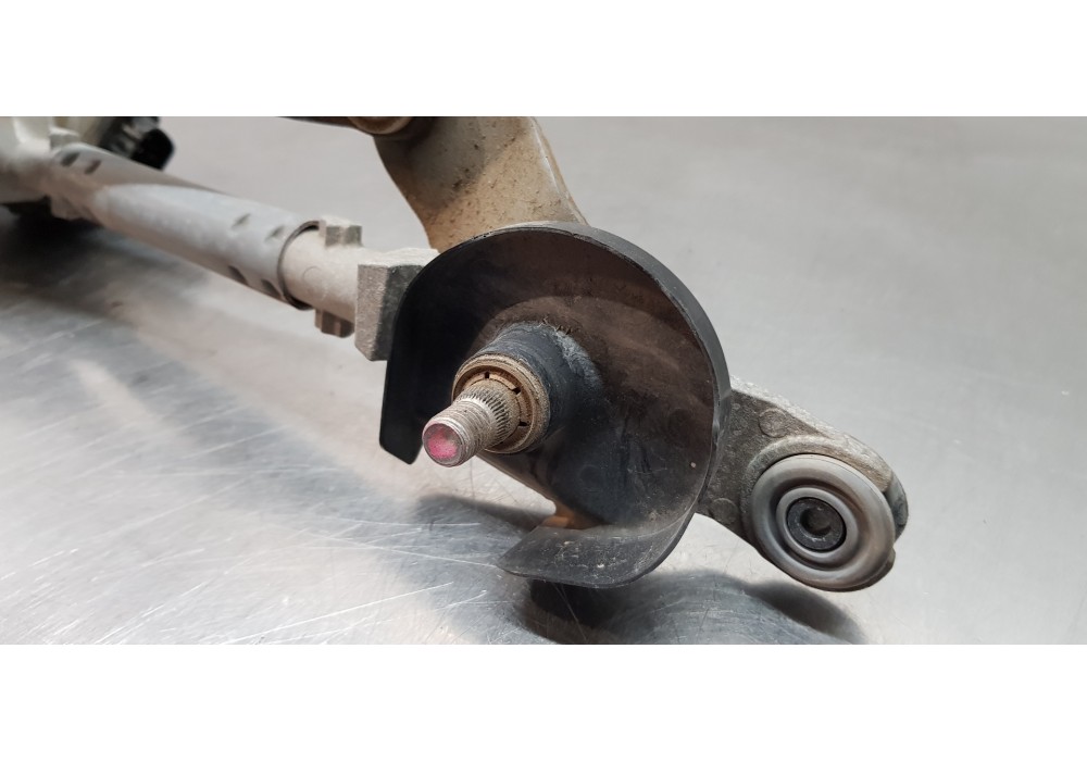 Recambio de motor limpia delantero para toyota corolla (e21) hybrid active referencia OEM IAM 8511012C80  