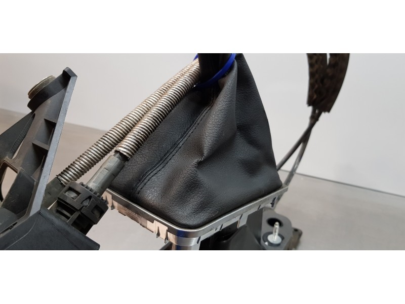 Recambio de varillaje cambio para volkswagen golf vii sportsvan business referencia OEM IAM 510711049F   Recambio de varillaje cambio para volkswagen golf vii sportsvan business referencia OEM IAM 510711049F