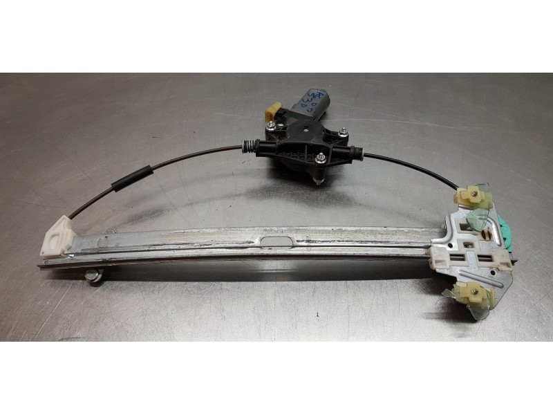 Recambio de elevalunas delantero derecho para hyundai accent (mc) gl referencia OEM IAM 824021G010   Recambio de elevalunas delantero derecho para hyundai accent (mc) gl referencia OEM IAM 824021G010