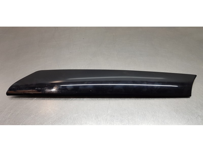 Recambio de molduras delanteras para bmw mini (r50,r53) cooper referencia OEM IAM 51137128158  