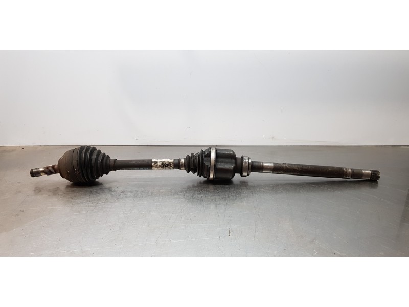 Recambio de transmision delantera derecha para peugeot 5008 active referencia OEM IAM 9685126180  