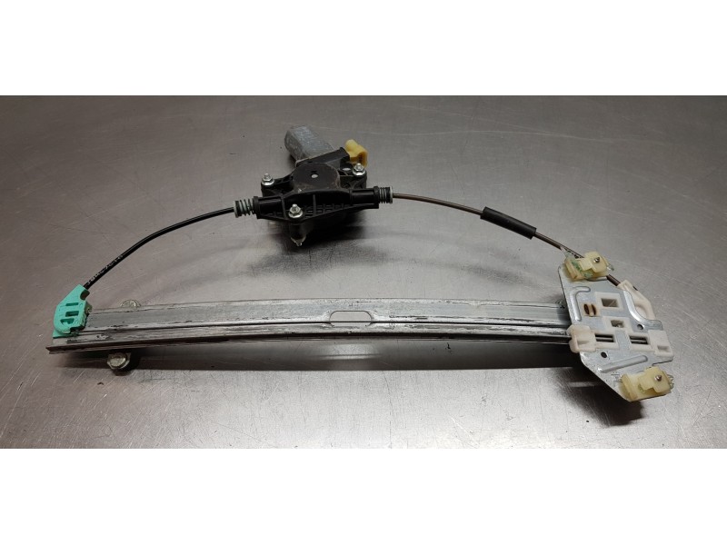 Recambio de elevalunas delantero izquierdo para hyundai accent (mc) gl referencia OEM IAM 824011G010  