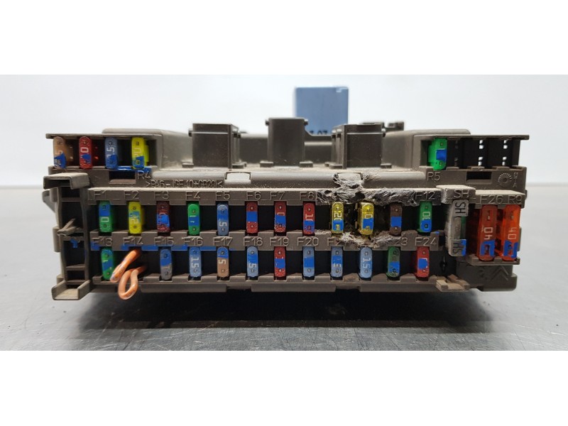 Recambio de caja reles / fusibles para peugeot 607 (s1) pack referencia OEM IAM 9651041480  