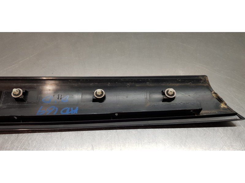 Recambio de molduras delanteras para bmw mini (r50,r53) cooper referencia OEM IAM 51137128158  