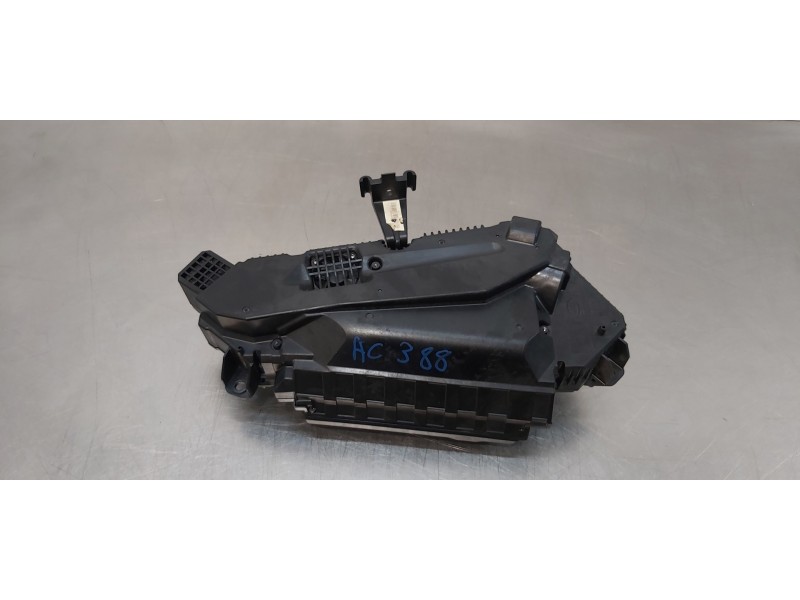 Recambio de pantalla multifuncion para jaguar xf r-sport awd referencia OEM IAM T2R23589  