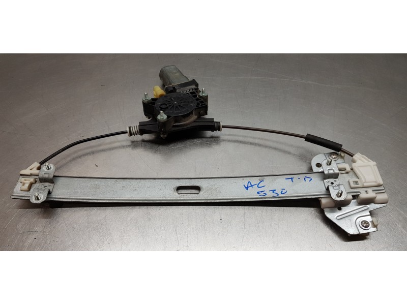 Recambio de elevalunas trasero derecho para hyundai accent (mc) gl referencia OEM IAM 834021G010  