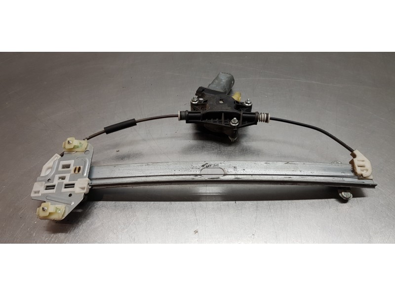 Recambio de elevalunas trasero derecho para hyundai accent (mc) gl referencia OEM IAM 834021G010  