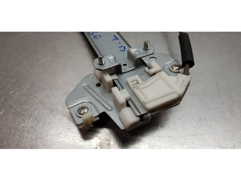 Recambio de elevalunas trasero derecho para hyundai accent (mc) gl referencia OEM IAM 834021G010  