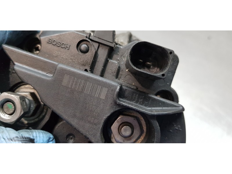 Recambio de alternador para audi a1 (8x) attraction referencia OEM IAM 03C903023S 0124525188 