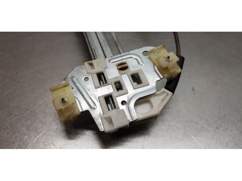 Recambio de elevalunas trasero izquierdo para hyundai accent (mc) gl referencia OEM IAM 834011G010  