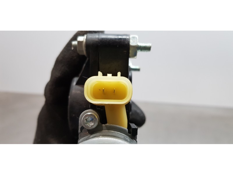 Recambio de elevalunas trasero izquierdo para hyundai accent (mc) gl referencia OEM IAM 834011G010  