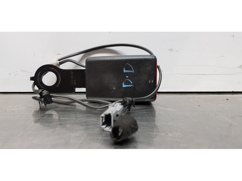 Recambio de cinturon seguridad delantero derecho para dacia logan ii ambiance referencia OEM IAM 8781866634R   Recambio de cinturon seguridad delantero derecho para dacia logan ii ambiance referencia OEM IAM 8781866634R