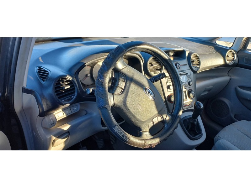 kia carens (un) del año 2008