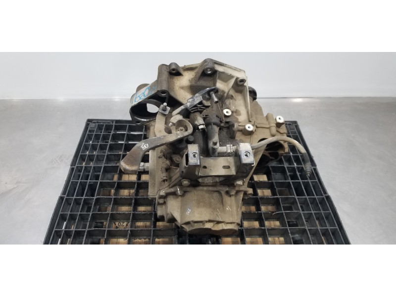 Recambio de caja cambios para audi a1 (8x) attraction referencia OEM IAM LMD 02U300050E 
