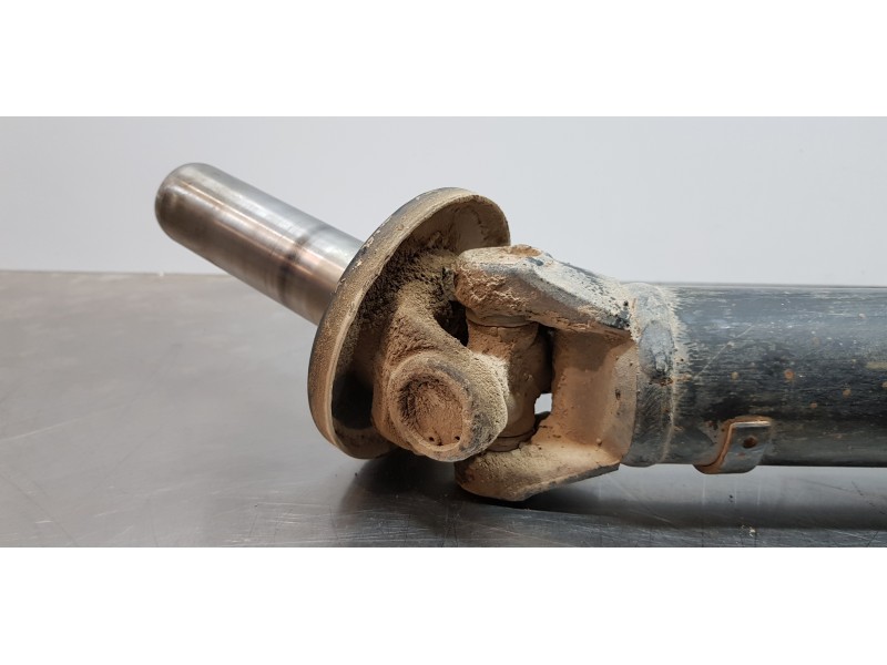 Recambio de transmision central para nissan terrano (wd21) 2.7 td referencia OEM IAM 373000F000   Recambio de transmision central para nissan terrano (wd21) 2.7 td referencia OEM IAM 373000F000