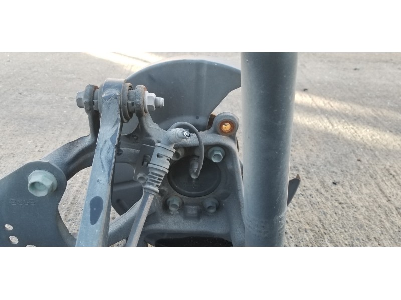 Recambio de puente trasero para mazda 3 lim. () luxury referencia OEM IAM B63B2880X  