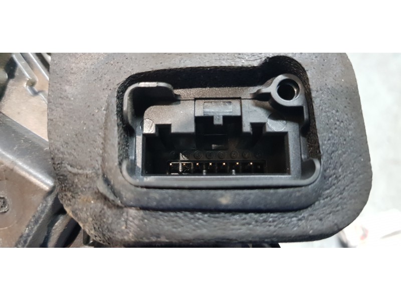 Recambio de cerradura puerta delantera derecha para volkswagen caddy furgón/kombi furgón bmt referencia OEM IAM 5TB837016A   Recambio de cerradura puerta delantera derecha para volkswagen caddy furgón/kombi furgón bmt referencia OEM IAM 5TB837016A