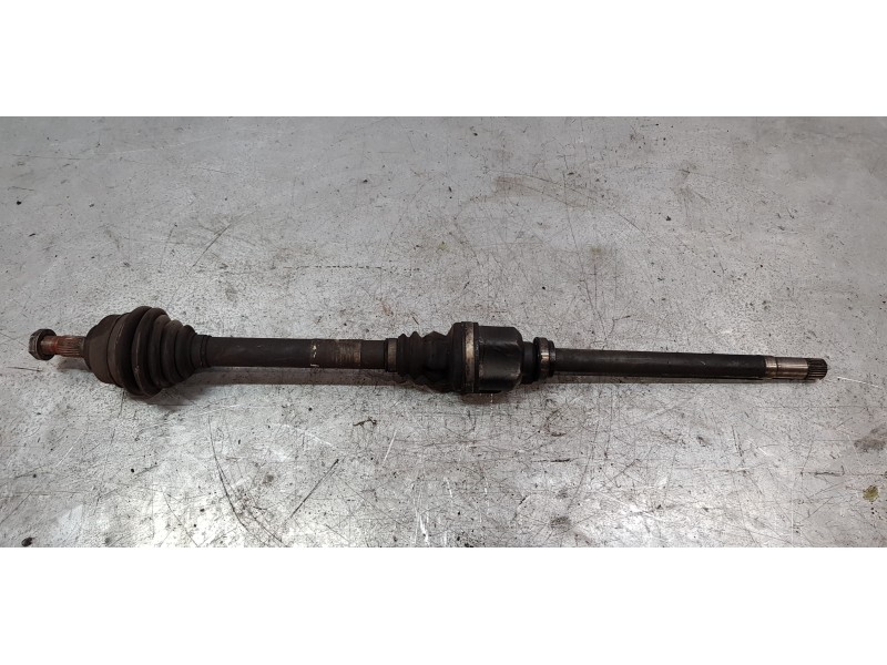 Recambio de transmision delantera derecha para peugeot 3008 sport pack referencia OEM IAM 9684135480   Recambio de transmision delantera derecha para peugeot 3008 sport pack referencia OEM IAM 9684135480