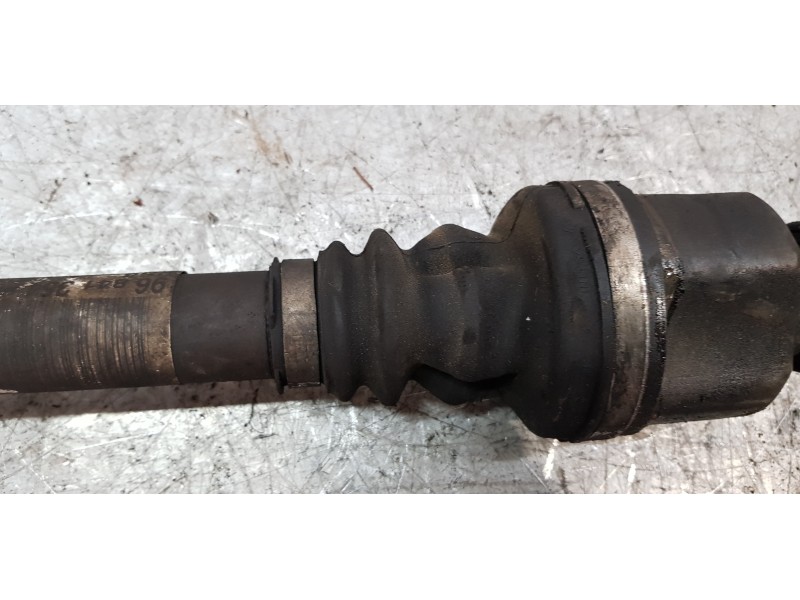 Recambio de transmision delantera derecha para peugeot 3008 sport pack referencia OEM IAM 9684135480   Recambio de transmision delantera derecha para peugeot 3008 sport pack referencia OEM IAM 9684135480