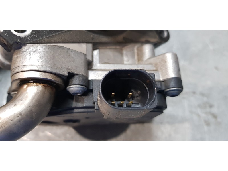 Recambio de valvula egr para volkswagen caddy furgón/kombi furgón bmt referencia OEM IAM 04L131501R   Recambio de valvula egr para volkswagen caddy furgón/kombi furgón bmt referencia OEM IAM 04L131501R