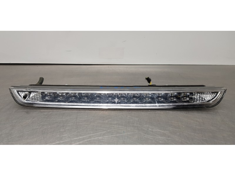 Recambio de luz central de freno para peugeot 308 sw active referencia OEM IAM 9811951080   Recambio de luz central de freno para peugeot 308 sw active referencia OEM IAM 9811951080