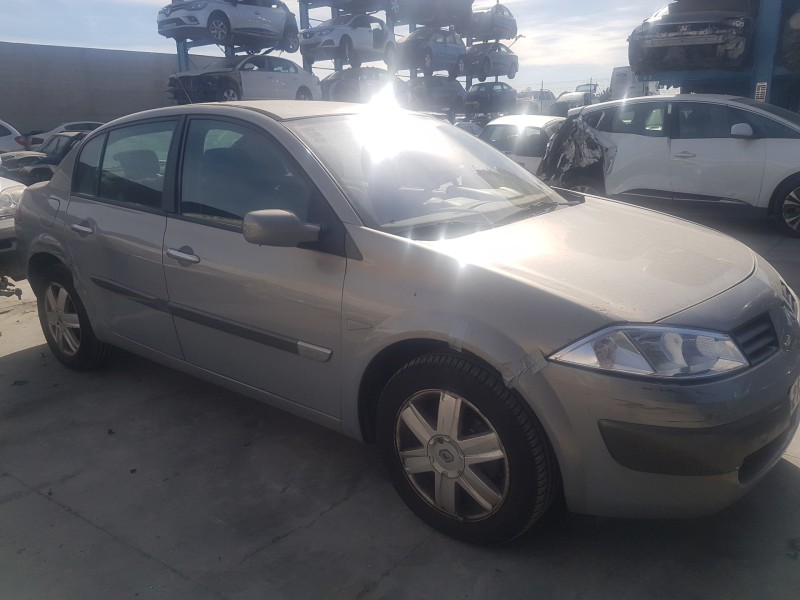 renault megane ii classic berlina del año 2004