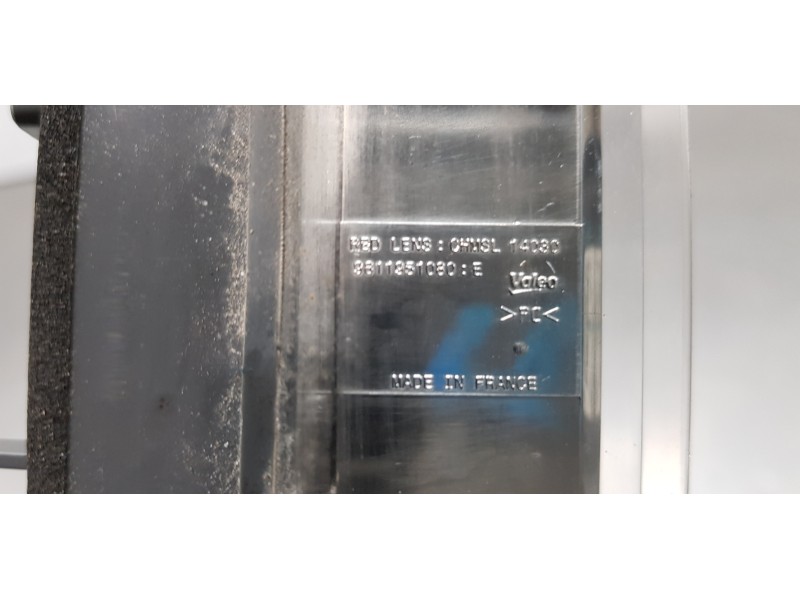 Recambio de luz central de freno para peugeot 308 sw active referencia OEM IAM 9811951080   Recambio de luz central de freno para peugeot 308 sw active referencia OEM IAM 9811951080