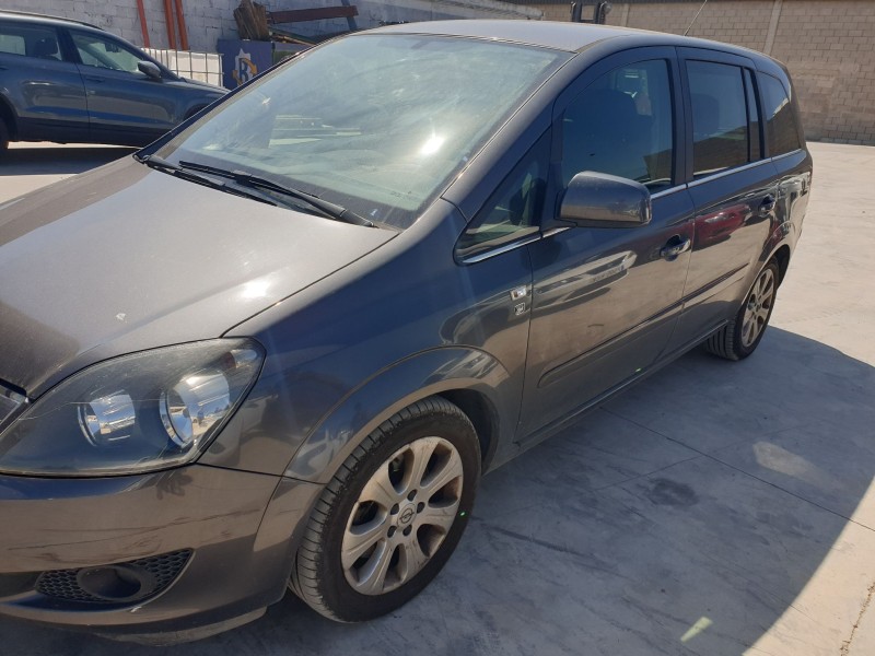 opel zafira b del año 2010