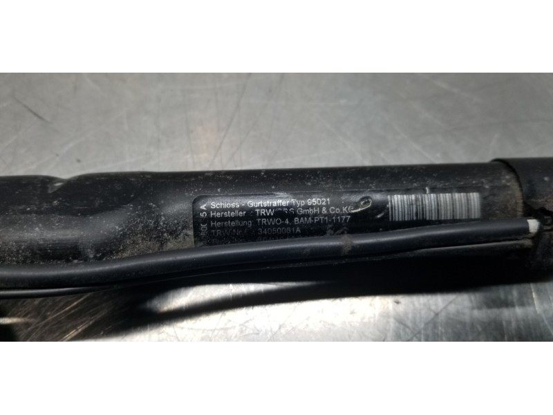 Recambio de pretensor airbag derecho para bmw serie 1 berlina (e81/e87) 118d referencia OEM IAM 72117213564 34050061A  Recambio de pretensor airbag derecho para bmw serie 1 berlina (e81/e87) 118d referencia OEM IAM 72117213564 34050061A