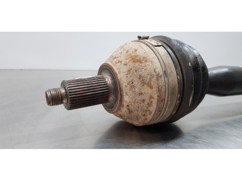 Recambio de transmision delantera derecha para audi a1 (8x) attraction referencia OEM IAM 6R0407762K  