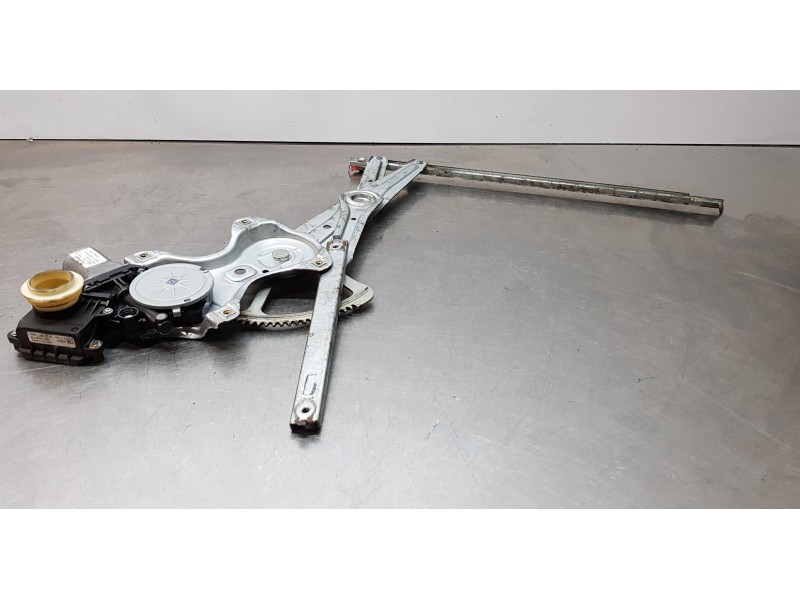 Recambio de elevalunas delantero derecho para toyota verso advance referencia OEM IAM 857100F031  