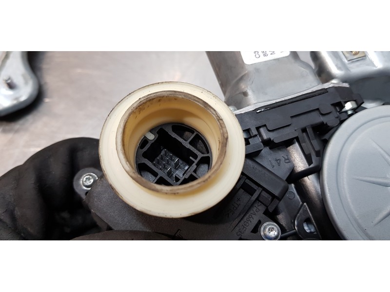 Recambio de elevalunas delantero derecho para toyota verso advance referencia OEM IAM 857100F031  