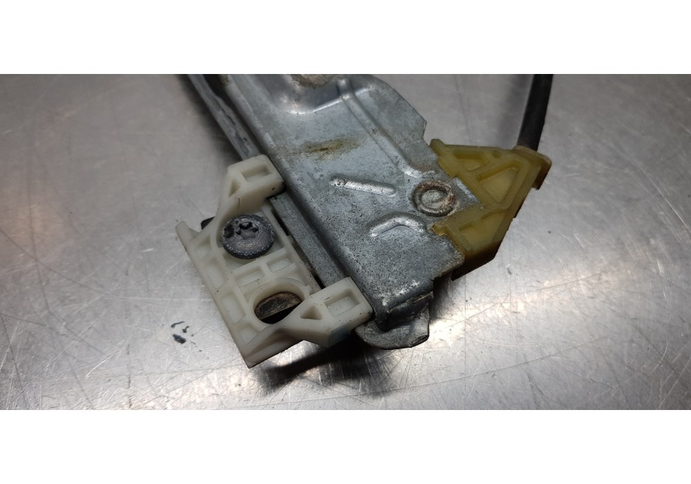 Recambio de elevalunas delantero izquierdo para citroen c4 picasso 2.0 hdi fap referencia OEM IAM 9221CV 9674032780  Recambio de elevalunas delantero izquierdo para citroen c4 picasso 2.0 hdi fap referencia OEM IAM 9221CV 9674032780