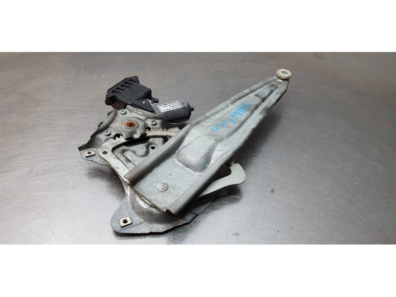 Recambio de elevalunas trasero derecho para toyota verso advance referencia OEM IAM C39429100   Recambio de elevalunas trasero derecho para toyota verso advance referencia OEM IAM C39429100