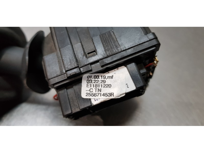 Recambio de mando limpia para dacia lodgy sl xplore referencia OEM IAM 255671453R   Recambio de mando limpia para dacia lodgy sl xplore referencia OEM IAM 255671453R