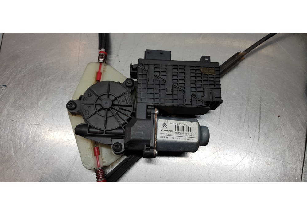 Recambio de elevalunas delantero izquierdo para citroen c4 picasso 2.0 hdi fap referencia OEM IAM 9221CV 9674032780  Recambio de elevalunas delantero izquierdo para citroen c4 picasso 2.0 hdi fap referencia OEM IAM 9221CV 9674032780