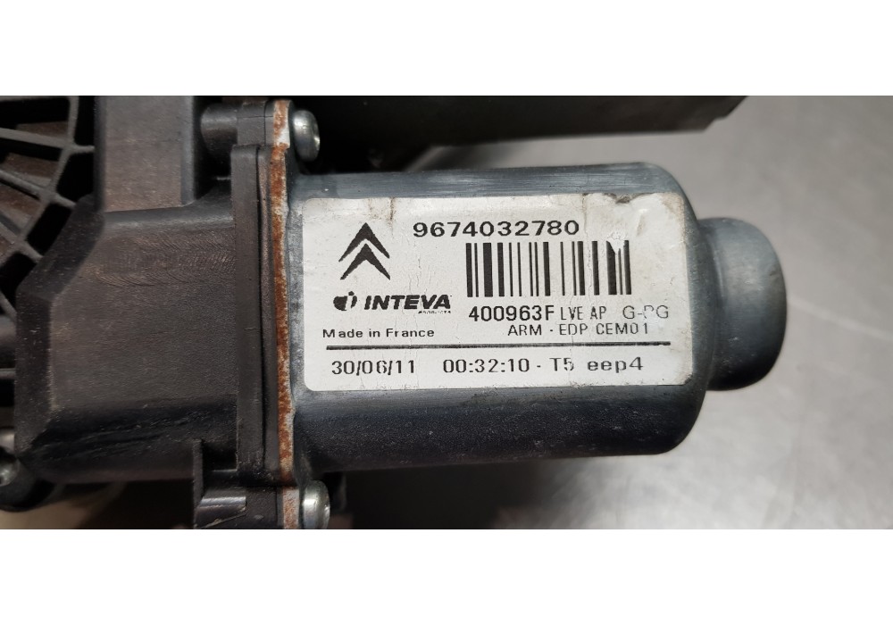 Recambio de elevalunas delantero izquierdo para citroen c4 picasso 2.0 hdi fap referencia OEM IAM 9221CV 9674032780  Recambio de elevalunas delantero izquierdo para citroen c4 picasso 2.0 hdi fap referencia OEM IAM 9221CV 9674032780