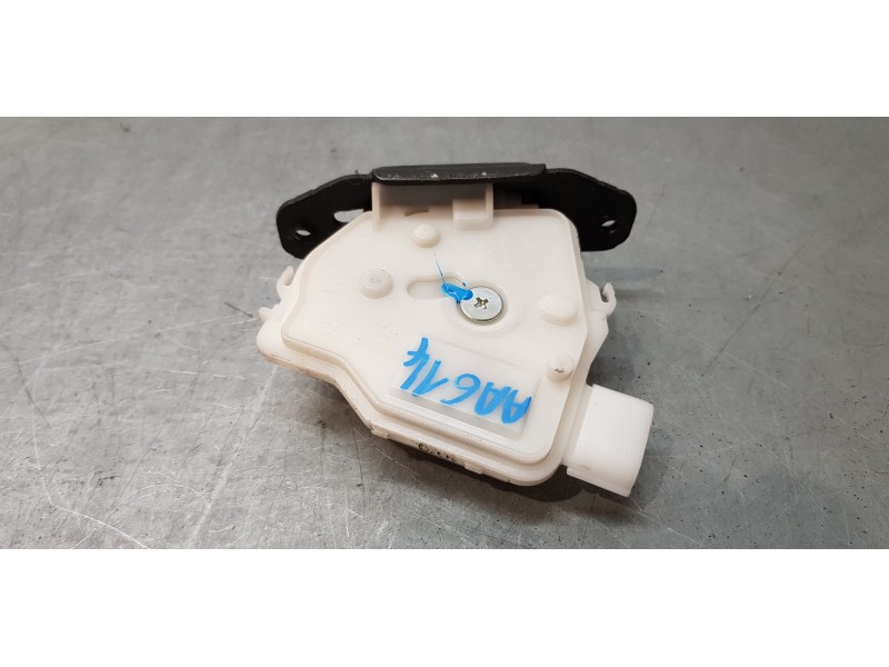 Recambio de cerradura maletero / porton para toyota auris touring sports (e18) hybrid advance referencia OEM IAM 6935002090   Recambio de cerradura maletero / porton para toyota auris touring sports (e18) hybrid advance referencia OEM IAM 6935002090