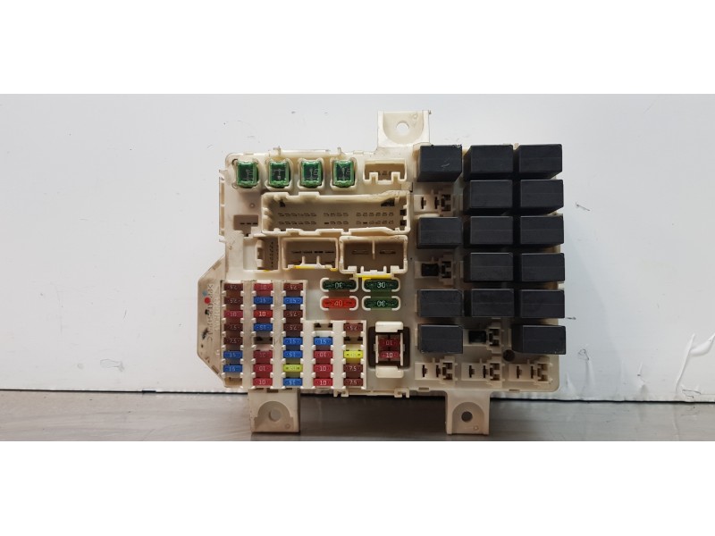 Recambio de caja reles / fusibles para smart forfour cdi (50kw) referencia OEM IAM A4545400424  