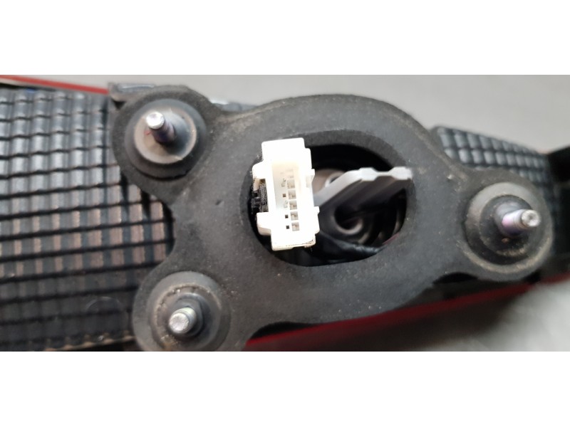 Recambio de piloto trasero derecho interior para hyundai kona klass 2wd referencia OEM IAM 92404J9000  