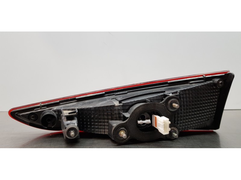 Recambio de piloto trasero izquierdo interior para hyundai kona klass 2wd referencia OEM IAM 92403J9000  