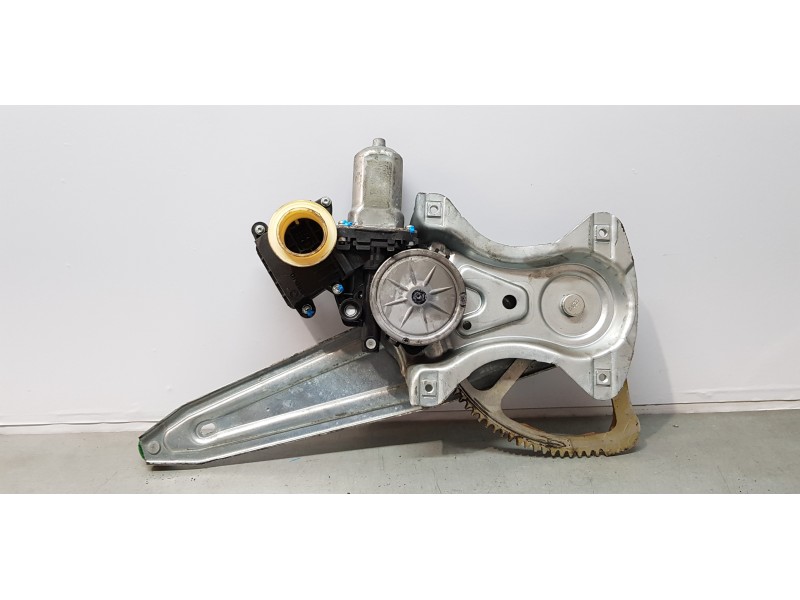 Recambio de elevalunas trasero izquierdo para toyota auris touring sports (e18) hybrid advance referencia OEM IAM 8570102010  