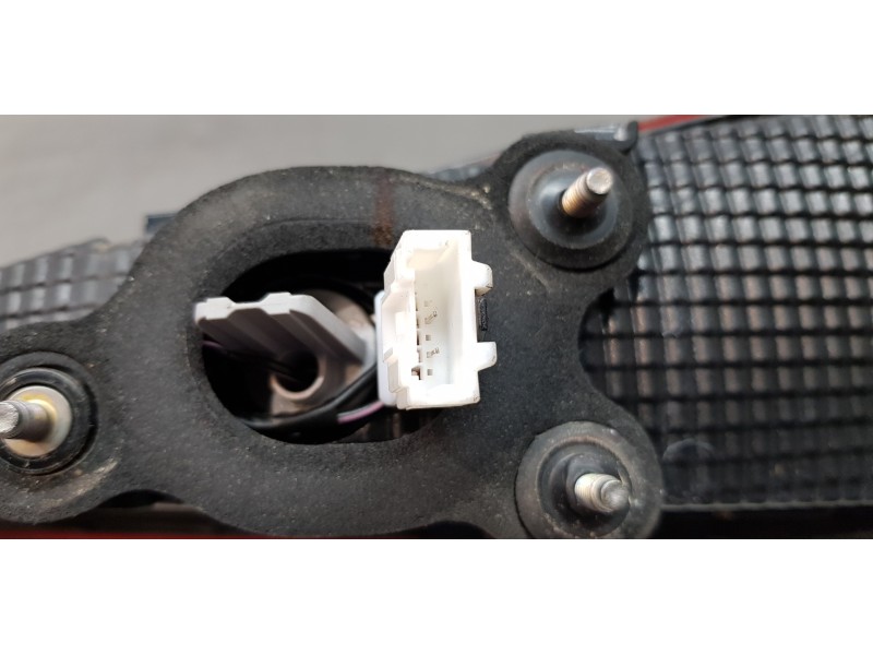 Recambio de piloto trasero izquierdo interior para hyundai kona klass 2wd referencia OEM IAM 92403J9000  