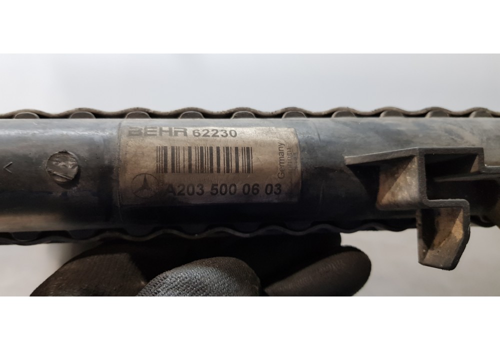 Recambio de radiador agua para mercedes clase c (w203) berlina 220 cdi (203.006) referencia OEM IAM A2035000603  